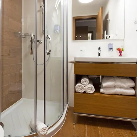 Orasac Garni Hotel 4*