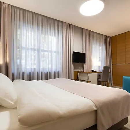 Orasac Garni מלון בלגרד