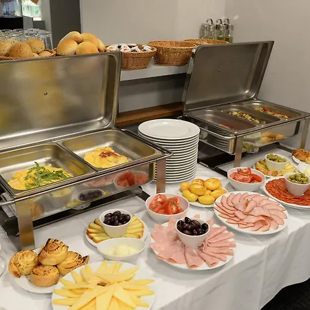 Orasac Garni מלון 4*